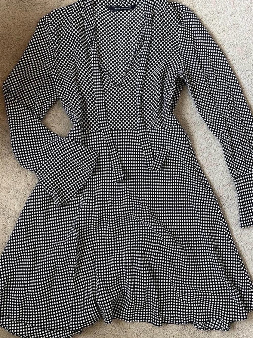 ZARA Black and White Polka Dot V-Neck Long Sleeve Dress